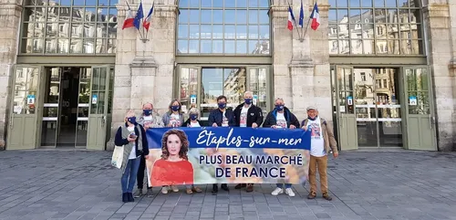 Les élus d'Etaples en campagne à travers la région pour le concours...