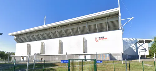 La Ville de Lens offre la location de son stade au RC Lens pour...