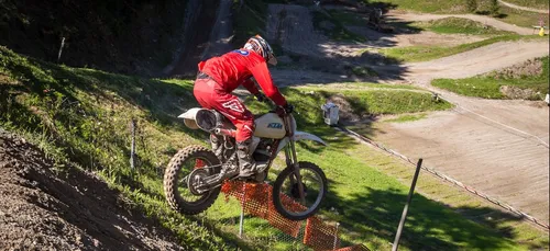 Un enfant de 6 ans percuté par un homme faisant du rodéo en...