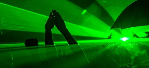 Les discothèques négocient avec le gouvernement pour rouvrir le 30...