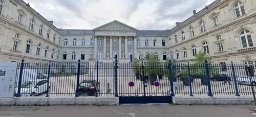 Mort de la petite Kléony à Amiens : le beau-père et la mère jugés...