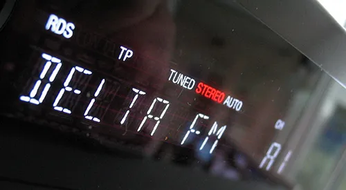 Grève : l'antenne de Delta FM et d'autres radios coupée par des...