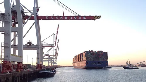 Le grand port maritime de Dunkerque se porte bien.