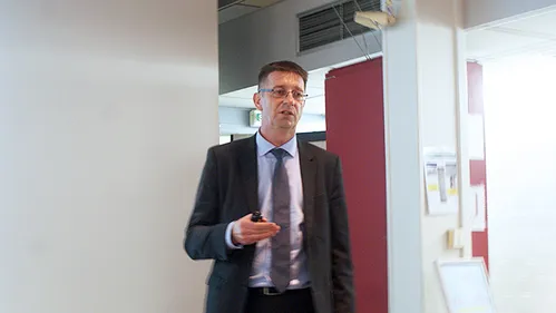 Près de 400 salariés du site dunkerquois d'ArcelorMittal...