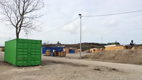 Sécurité autour du camp de la Linière : le préfet joue l’apaisement