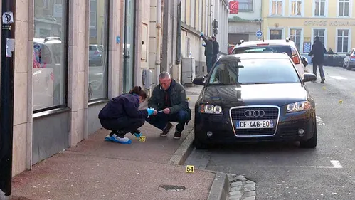 Un homme blessé au couteau cette nuit à la sortie de la discothèque...
