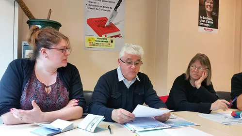 Pas encore de "Nuit debout", mais du débat samedi contre la loi...