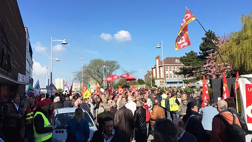Deux manifestations à Saint-Omer contre la réforme des retraites