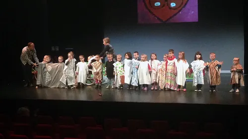 Les petits enfants ont aussi le droit d’aller au théâtre !