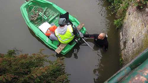 Il y a des hommes grenouilles dans le marais audomarois !