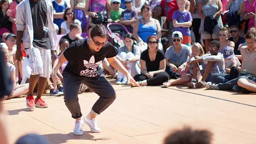 Les "break-danseurs" dunkerquois aussi impressionnants que les...