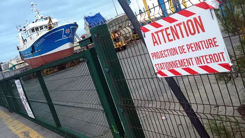 Pour ne pas couler, les chantiers de construction navale ont besoin...