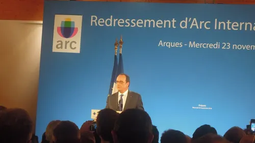 François Hollande s'est redonné un peu d’air en visitant Arc...