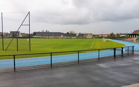 Le Real de Madrid et Saint Pol sur Mer ont la même pelouse !