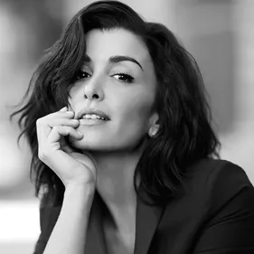 Jenifer est complexée !