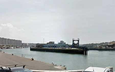 Faut-il construire une salle de spectacles de 2 000 places à...