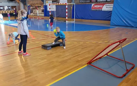 Les plus jeunes handballeurs de France sont à Hazebrouck, ils ont...