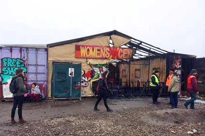 Les bénévoles du camp de la Linière veulent relancer le centre pour...