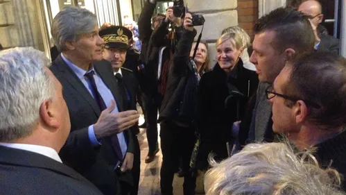 Le ministre de l'agriculture apporte son soutien aux salariés de...