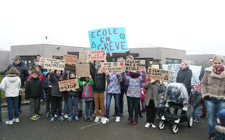 Menace d’une fermeture de classe à Houlle : les parents d’élèves ne...