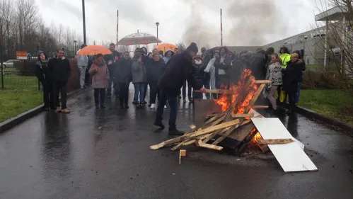 Hesdin l’Abbé : les licenciés de Delpierre Mer et Tradition en grève