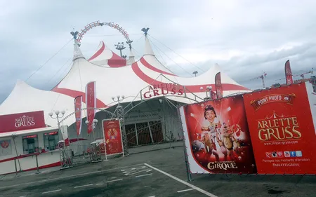 Entre rires, frissons, poésie et haute voltige, le cirque Arlette...