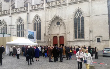 Pour Pâques, Saint-Omer fait résonner les cloches de sa cathédrale,...