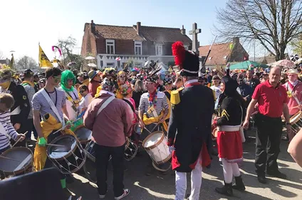 Des milliers de masquelours sous le soleil de Pitgam !