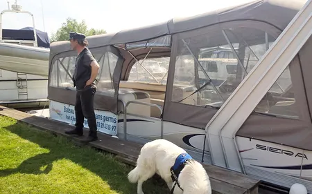 Partir en bateau d’Haverskerque jusqu'à Aire sur la Lys et revenir...