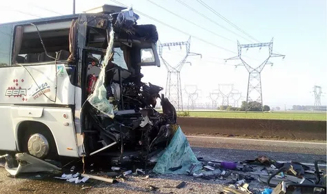 Un blessé grave et 21 blessés légers dans une collision entre un...