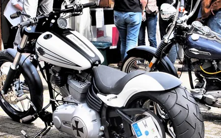 Concours de burgers, Harley Davidson et country : la rue Faidherbe...
