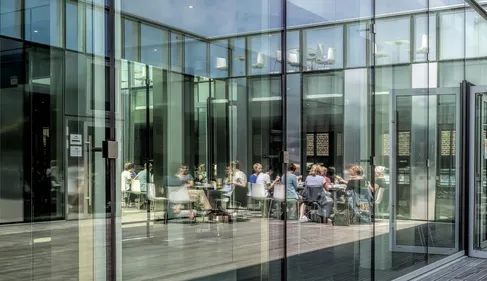 Le tout "Dunkirk" au restaurant de la Halle aux sucres.