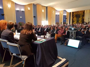 Les opposants à l’extension du port s’inquiètent de son impact sur...