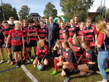 Bernard Laporte veut aider au développement du rugby dans la région