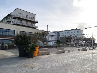 Vous allez redécouvrir des bâtiments emblématiques grâce à la...