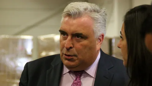 En colère, le maire demande des explications à SFR