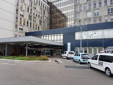 Un ancien médecin de l’hôpital de Dunkerque jugé pour agressions...
