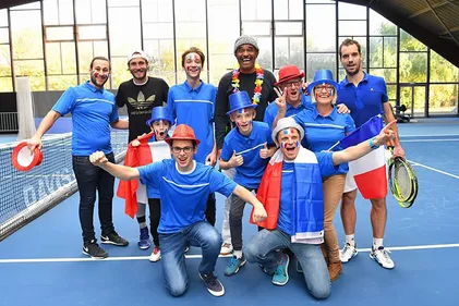 "Faire des selfies, passer du temps avec les supporters, c’est dans...