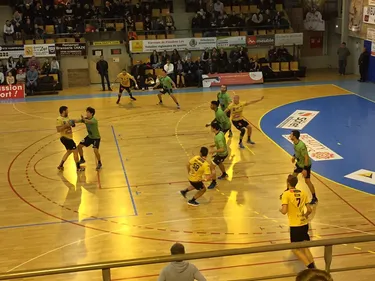 Le BCM et l'ESSM face à du lourd, le HBH71, le hockey, le rink......