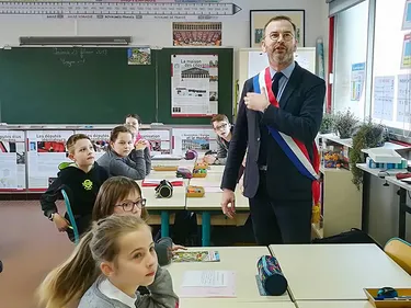 A Helfaut, le député Benoit Potterie est retourné à l’école