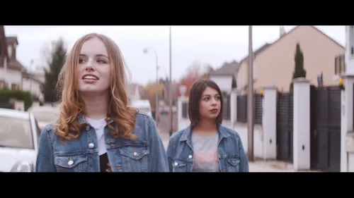 Découvrez le premier clip de Louise et Louise, "Comme un bolide"