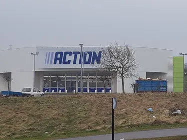 L'enseigne d'Action est posée !