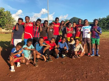 L’USLD solidaire avec une collecte pour les enfants footballeurs de...