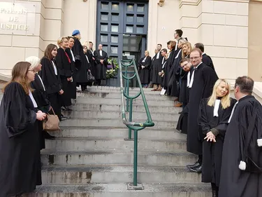 Ce mercredi matin, les avocats ont enterré la justice