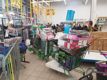 La folie chez Mady, qui liquide tout son magasin à 50%