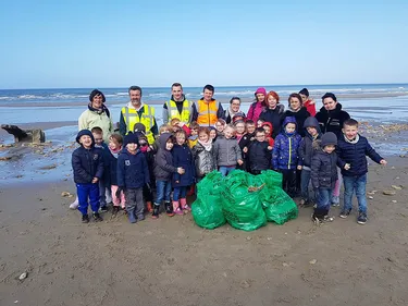 43kg de déchets ramassés sur la plage par les maternelles de...