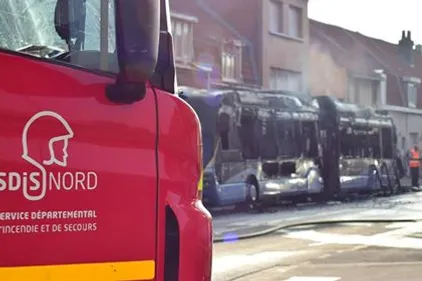 Un bus de DK'Bus prend feu à Saint-Pol-sur-Mer, 5 habitations touchées