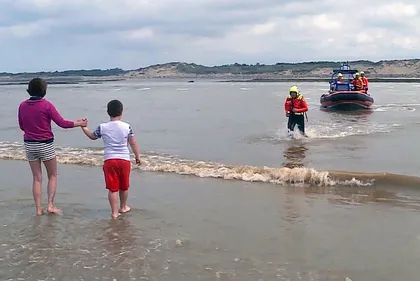Une famille secourue au large d'Equihen-Plage