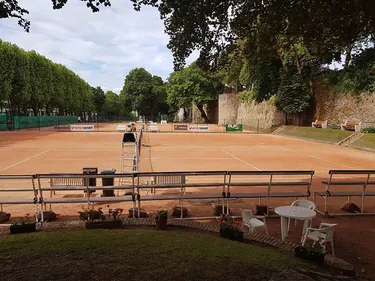 Cet été, venez jouer au tennis gratuitement !