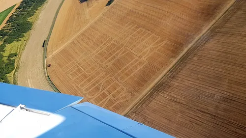 Escalles : il fait sa demande avec un message géant inscrit dans un...